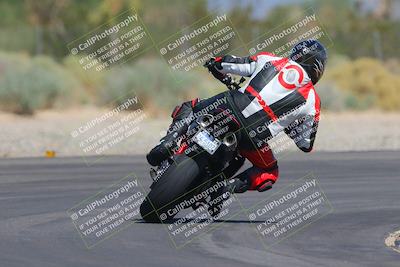 media/Sep-25-2023-Moto Forza (Mon) [[81ffa65e0a]]/B-C Group/Session 4 (Turn 2 Backside)/